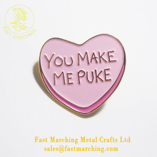 Custom Factory Price Metal Magnet Lapel Pin Cap Heart Badge