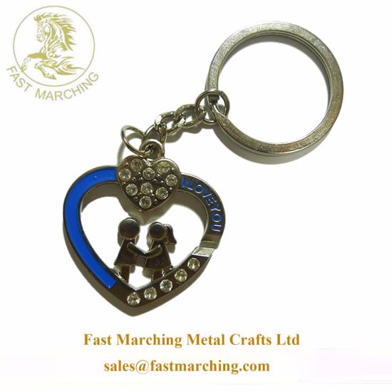 Custom Rubber Minion Ring Zinc Alloy Lapel Pin Womens Keychain