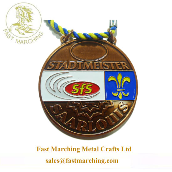 Custom Shaped Round Germany Brass Lapel Pin Metal Sports Medals
